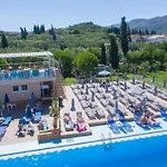 Koukounaria Hotel&Suites